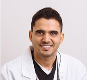 Dr. Neeraj Singh, dentiste, Clayburn Dental - Photo portrait