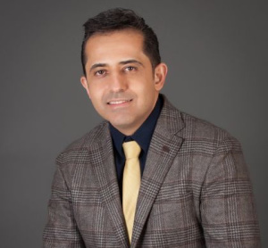 Dr. Eman Moradi, dentiste, Driftwood Dental - Courtenay - Photo portrait