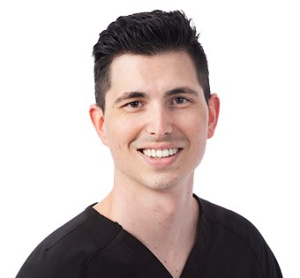 Dr. Zackery Lively, dentiste, Family Dental Care - College Heights - Photo portrait