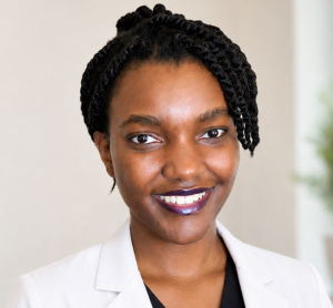 Dre Nikkita Muwanguzi, dentiste, LifeSmiles Dental - Grant Park Mall - Photo portrait