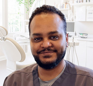 Dr Salah Hashim, dentiste, Hollinger Dental Group - Photo portrait