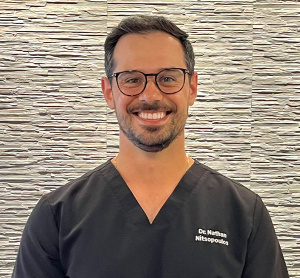 Dr Nathan Nitsopoulos, dentiste, Warmstone Family Dentistry - Photo portrait