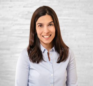 Dre Carol Chahine, dentiste, Centre Dentaire Jardins Dorval - Photo portrait