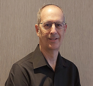 Dr Mitchell Sutton, dentiste, Platinum Dental Care - Photo portrait