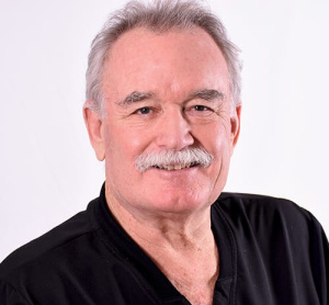 Dr. Roger Hacking, dentiste, Kent Street Dental Centre - Photo portrait