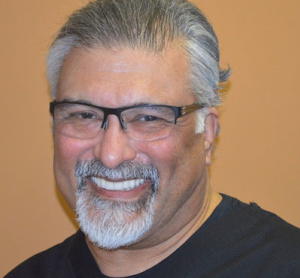 Dr. Vipan Maini, dentiste, Clarmain Dental Centre - Photo portrait