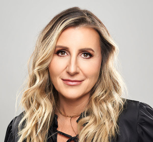 Dr. Anik Saintonge, dentiste, Broadway Station Dental Centre - Photo portrait