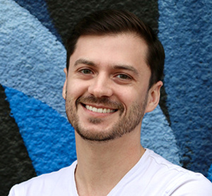 Dr. Graeden Winkelaar, dentiste, Apple Dental Care - Photo portrait