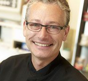 Dr Pierre Viau, dentiste, Centre Dentaire Pierre Viau - Photo portrait