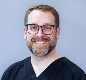 Dr. Brett Fitzner, dentiste, Village Lane Dental Centre - Photo portrait