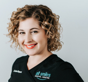 Dr. Ilana Shapera, dentiste, All Smiles Dental - Photo portrait