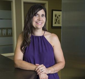 Dr. Victoria Jalbert, dentiste, Dentistry at Market Mall - Photo portrait