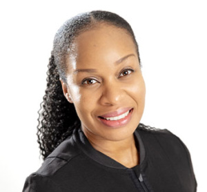 Dr. Adaobi Ilogu, dentiste, Cornerstone Dental Wellness - Photo portrait