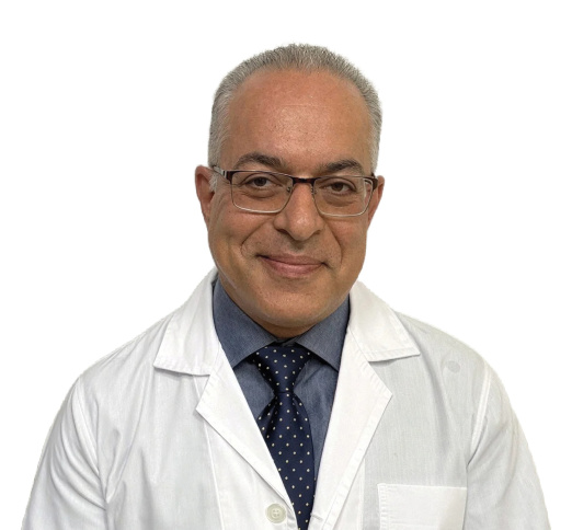 Dr. Alireza Amirbeigi, Dentist in Clayburn Dental - Portrait Photo