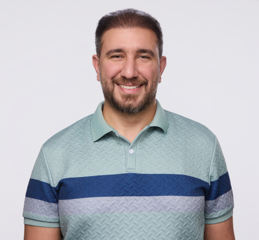 Dr. Fadi Sequeira, Dentist in Dawson Dental - Newmarket - Portrait Photo