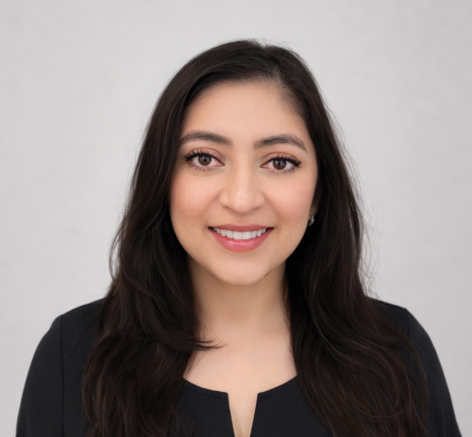 Dr. Fareea Surtie, Dentist in Toddlers to Teens Dental - Winnipeg - Portrait Photo