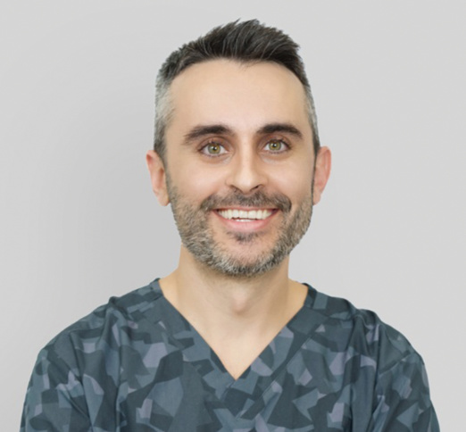 Dr. Michael Tordjman, Dentist in Centre Dentaire VIVA St-Zotique - Portrait Photo