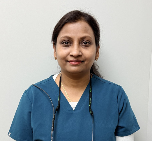 Dr. Suneela Tatikonda, Dentist in Wiarton Dental - Portrait Photo
