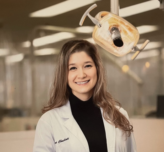 Dr. Joanne Chachati, Dentist in Centre dentaire Dre Guylaine Raymond - Portrait Photo