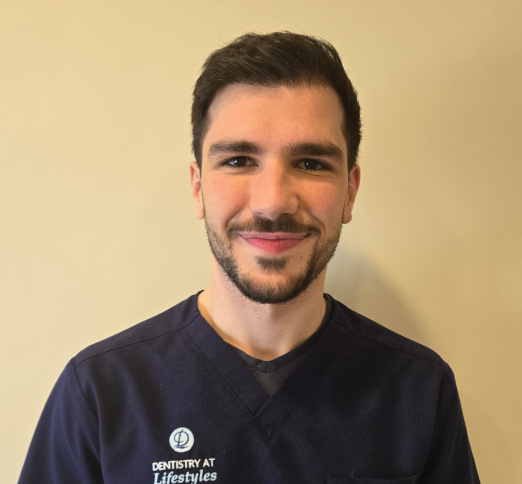 Dr. Hamza Al-Shammaa, Dentist in Dentistry at Lifestyles - Portrait Photo