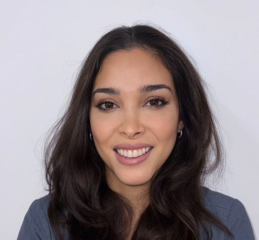 Dr. Fernanda Barona, Dentist in Sheridan Dental Centre - Portrait Photo