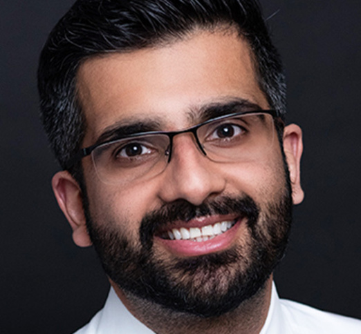  Dr. Harpreet Gill, Dentist in Sheridan Dental Centre - Portrait Photo