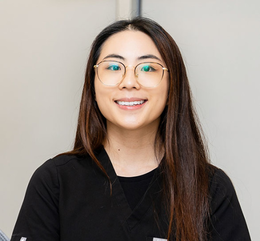 Dr. Karen Li, Dentist in North Oshawa Dental - Portrait Photo