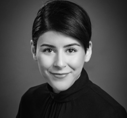 Dr. Ida Hooshmand, Dentist in Southgate Dental Centre - Portrait Photo