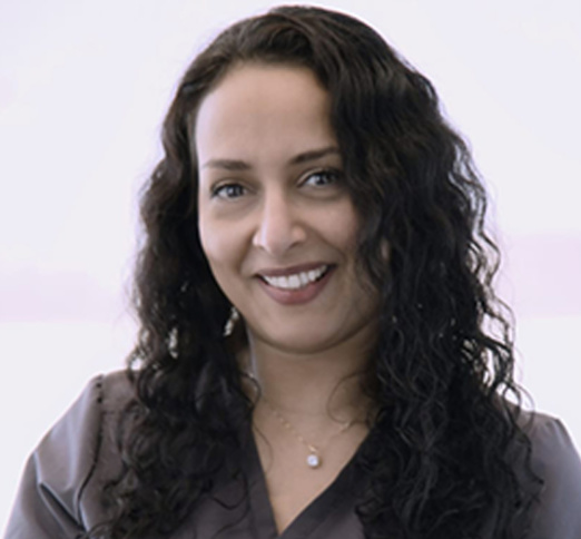 Dr. Hiba Al Shawafi, Dentist in Fairview Dentistry - Portrait Photo