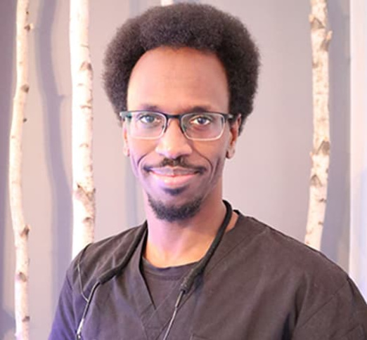 Dr. Yusuf Ahmed, Dentist in Sandy Hill Dental Centre - Portrait Photo