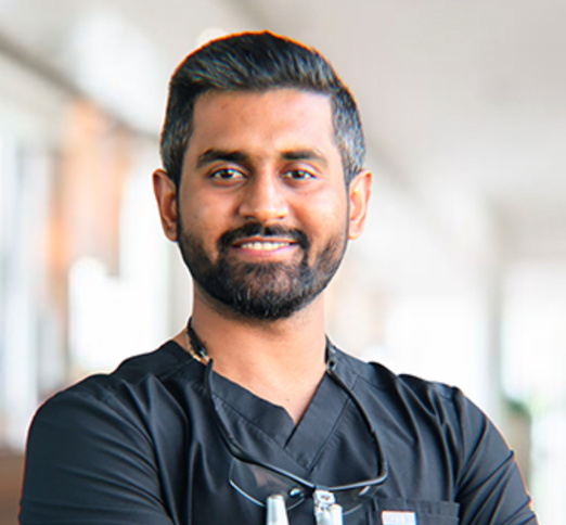 Dr. Smit Vekaria, Dentist in Life Dental - Portrait Photo