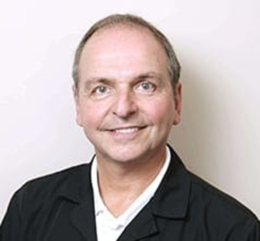 Dr. Gary Zimak, Dentist in Southwood Dental Centre - Portrait Photo