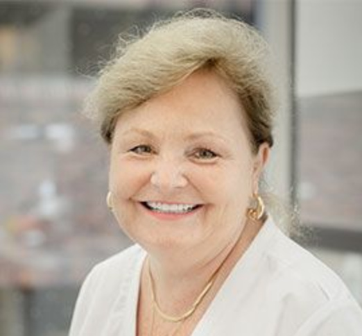 Dr. Alena Bilic, Dentist in The Accolade Dental Centre - Portrait Photo