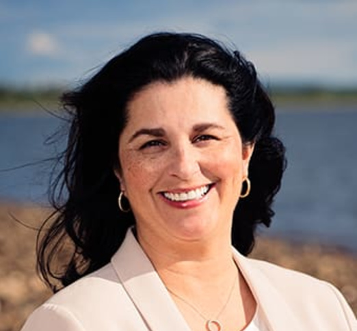 Dr. Terri Pukanich, Dentist in Slave Lake Dental - Portrait Photo