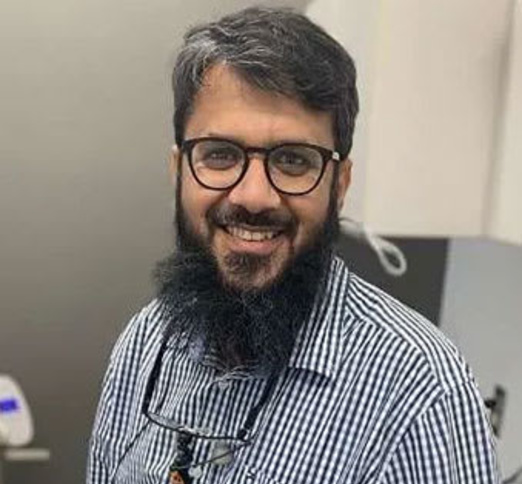 Dr. Aamir Warsi, Dentist in Dentalhouse - Glen Abbey - Portrait Photo