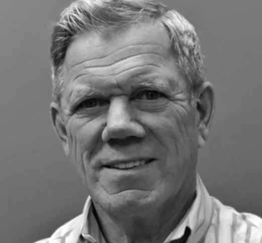 Dr. David Campbell, Dentist in St. Laurent Dental Centre - Portrait Photo