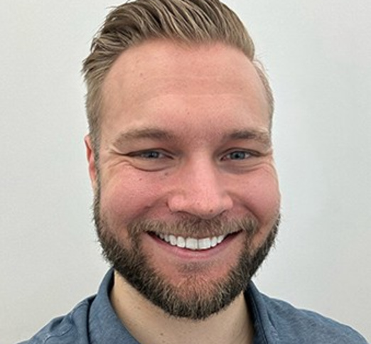 Dr. Markian Kolonsky, Dentist in Canada Place Dental - Portrait Photo