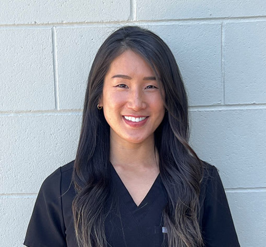 Dr. Alisha Lee, Dentist in Fort Richmond Dental Centre - Portrait Photo