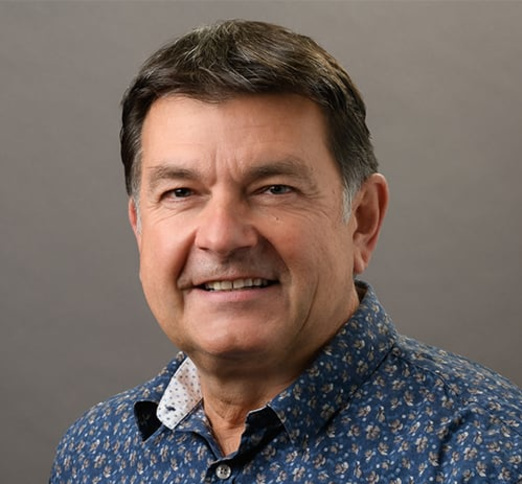 Dr. Greg Weleschuk, Dentist in Market Mall Dental Care - Portrait Photo