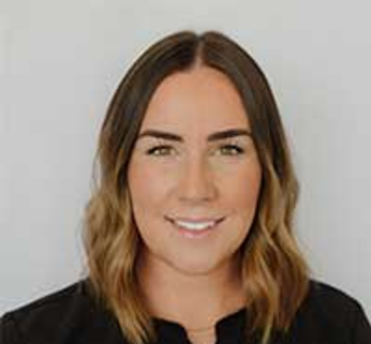 Dr. Tara Nykoluk, Dentist in Odyssey Dental Care - Portrait Photo