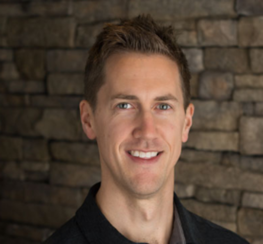 Dr. Jason Hoium, Dentist in Souris Family Dental - Portrait Photo