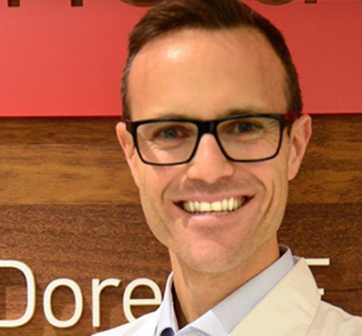 Dr. Jean-Daniel Azuelos, Dentist in Clinique Dentaire ADF - Portrait Photo
