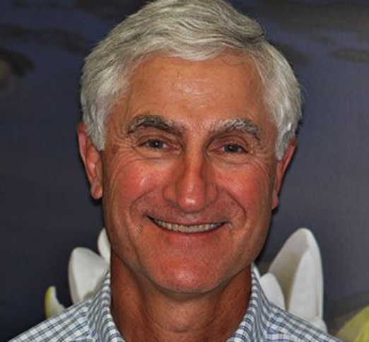 Dr. Robert Stefanison, Dentist in Clinique Dentaire ADF - Portrait Photo