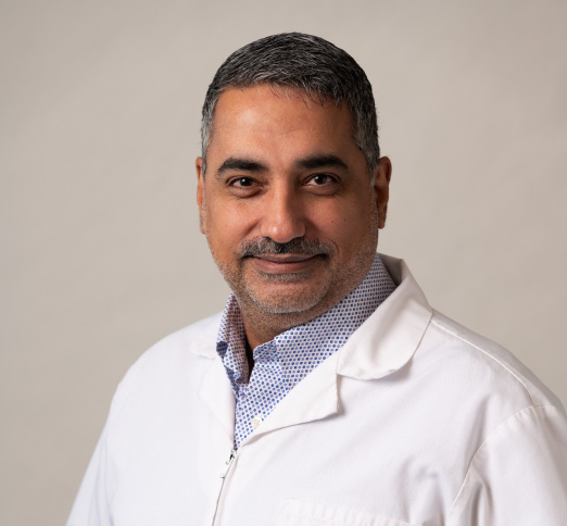 Dr. Emad Tuma, Dentist in Go Dental - Portrait Photo