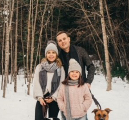 Dr. Walter Junikiewicz, Dentist in Access Dental - Portrait Photo