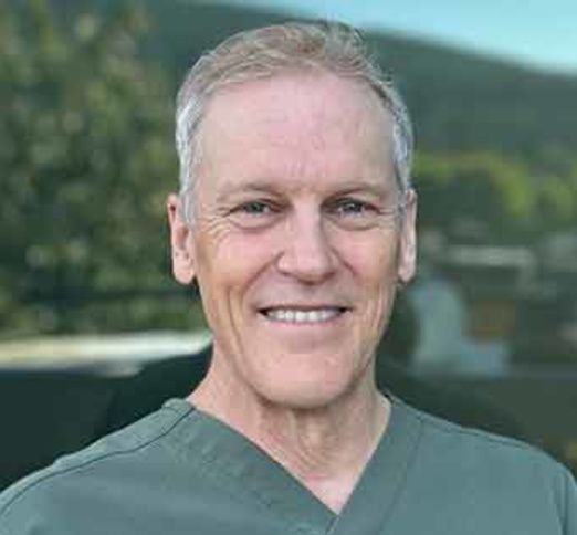 Dr. Glenn Van As, Dentist in Canyon Dental Centre - Portrait Photo