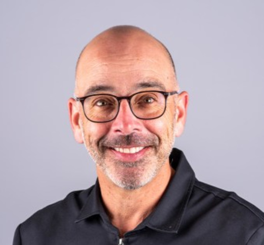 Dr. Serge Garneau, Dentist in Centre Dentaire St-Nicolas - Portrait Photo