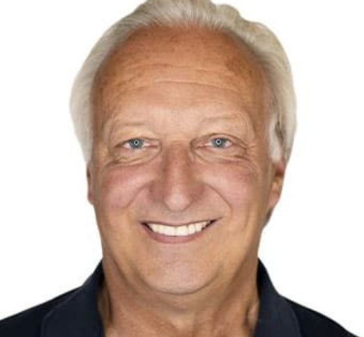 Dr. Allan Winchar, Dentist in Assiniboine Dental Group - Portrait Photo