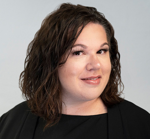 Dr. Lindsay Yaworsky, Dentist in Prairie Smiles Dental Group - Portrait Photo