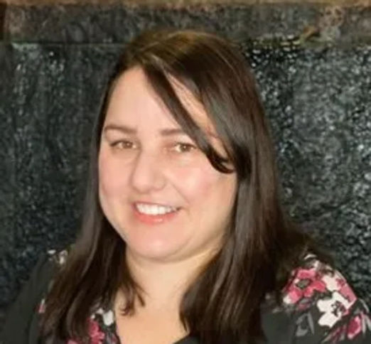 Dr. Diana Ross, Dentist in LifeSmiles Dental - Sargent Ave - Portrait Photo